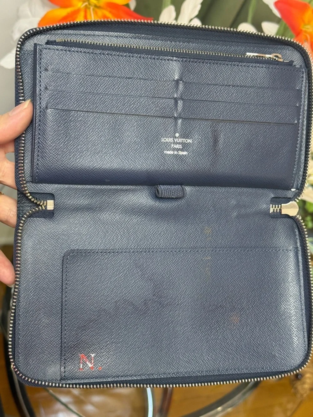 Louis Vuitton Deep Blue Zip Wallet in Textured Leather - Picture 11 of 16